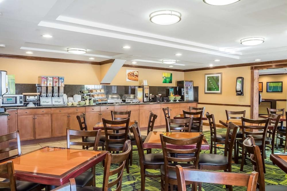 Quality Inn Spring Valley - Nanuet Exterior photo