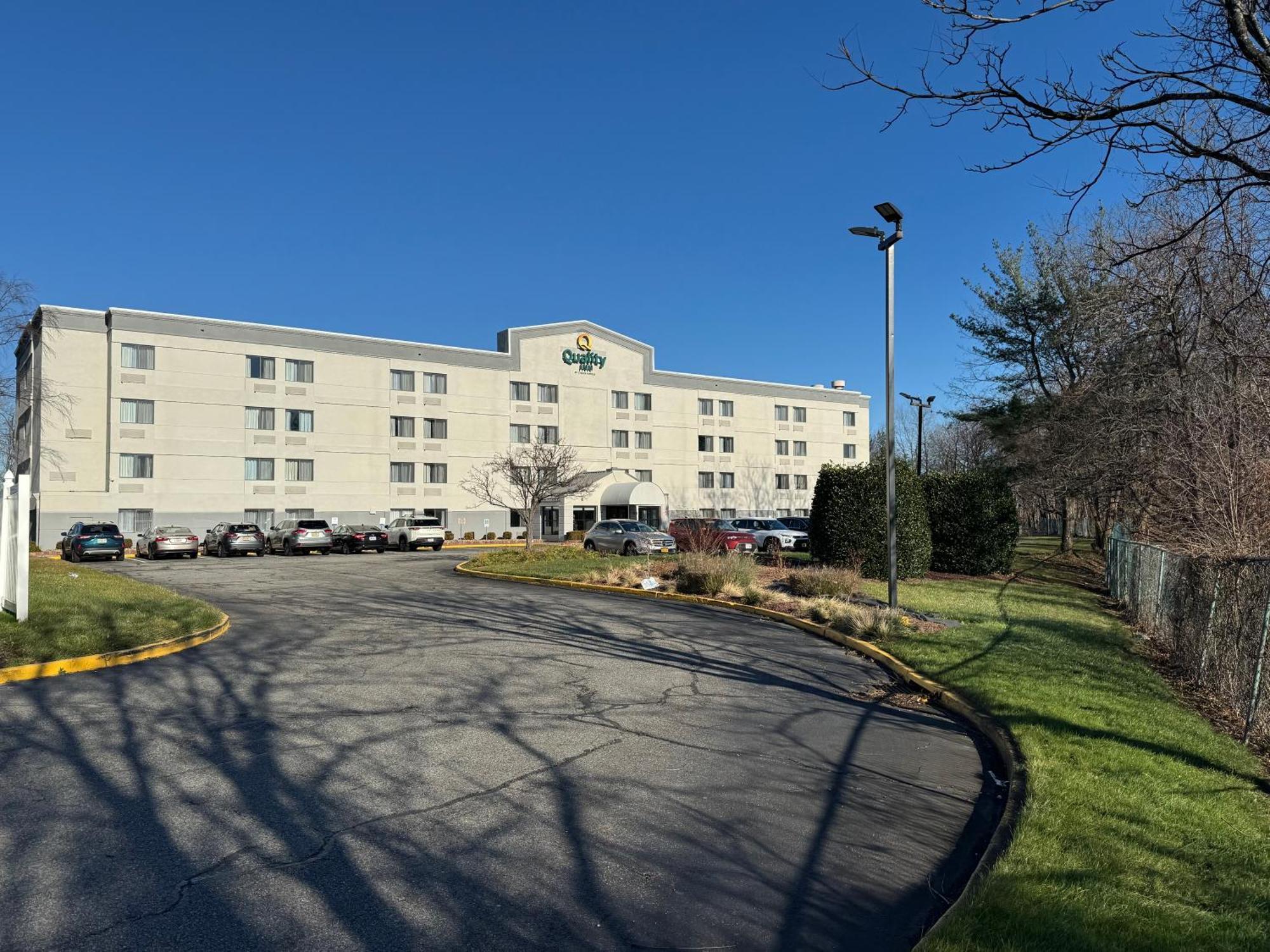 Quality Inn Spring Valley - Nanuet Exterior photo